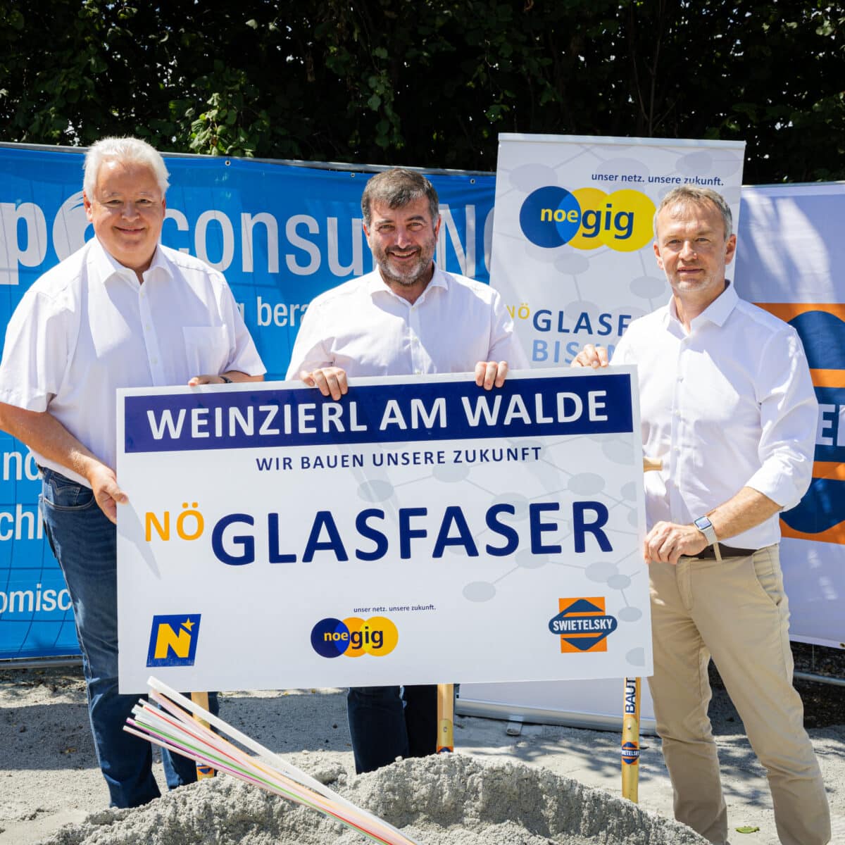 Spatenstich - Weinzierl am Walde